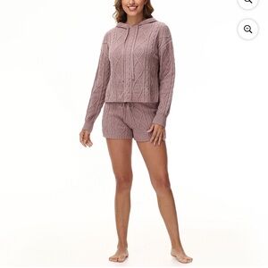 NWT 525 America Cozy Chenille  Hoodie and Shorts  Lounging Set Sz XL